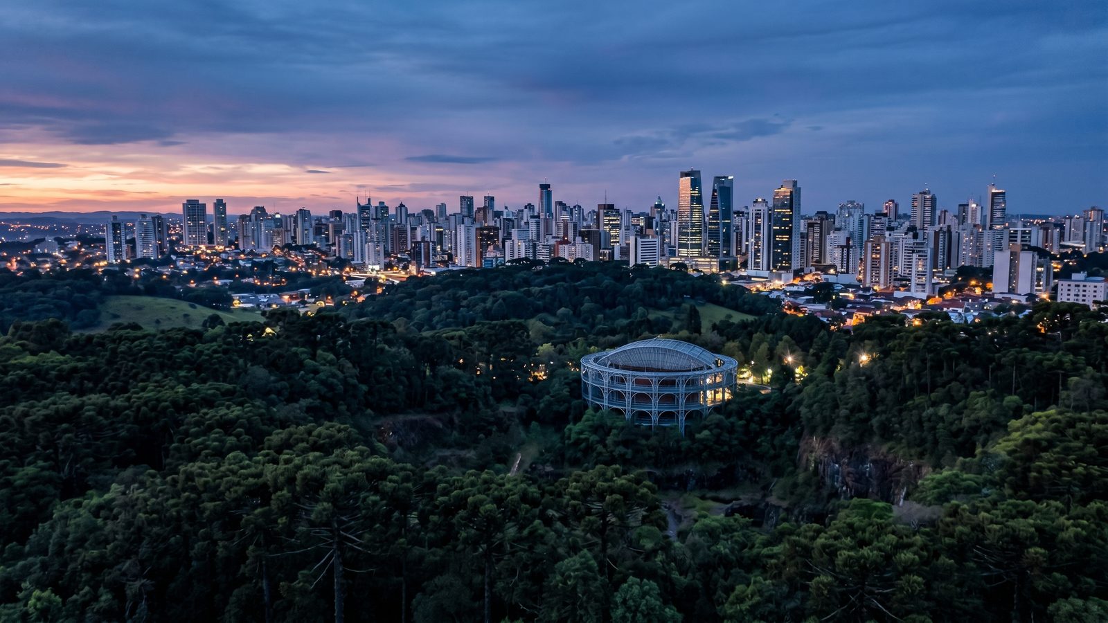 IPTV em Curitiba · Core Play
